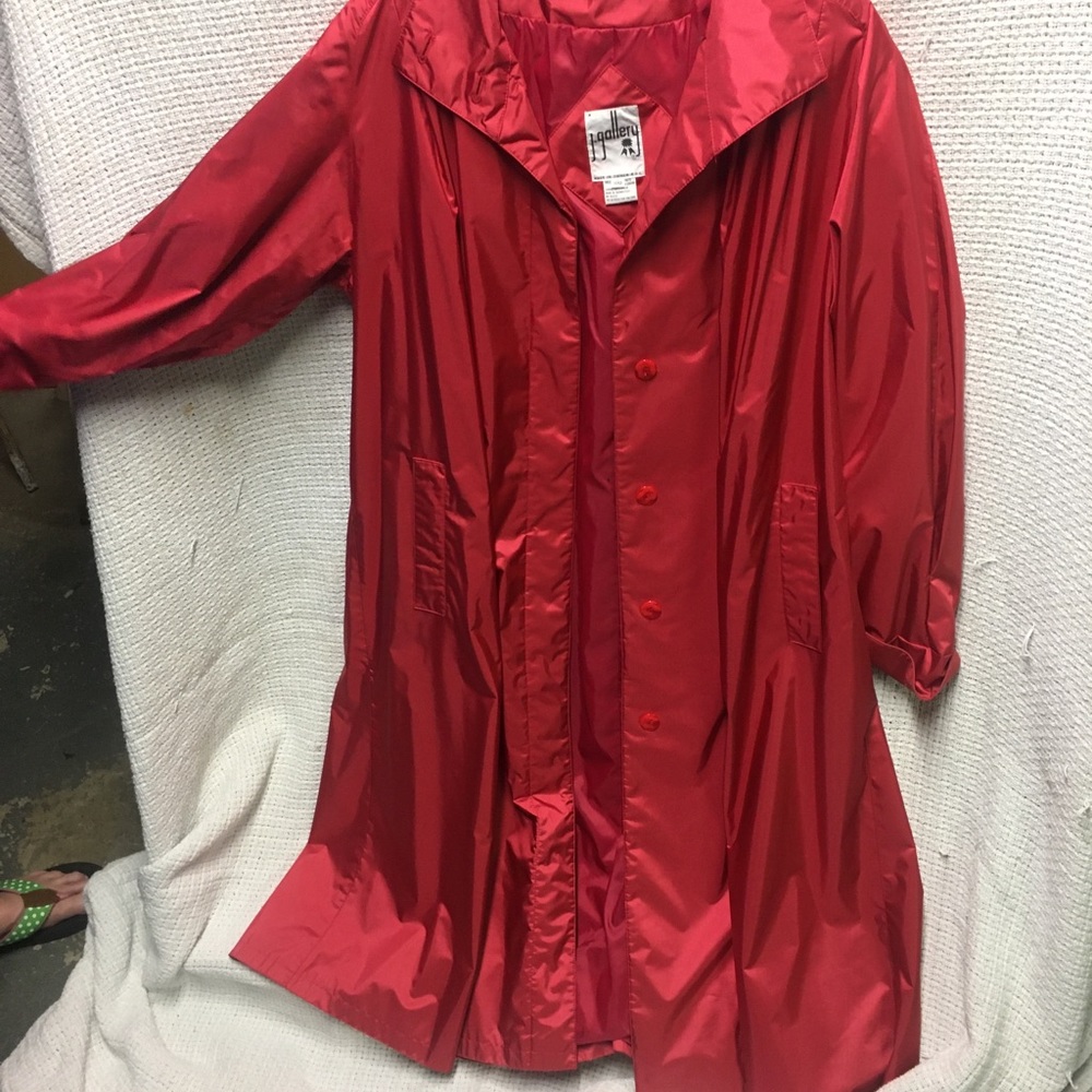 Women’s candy Apple red trench coat size 11/12